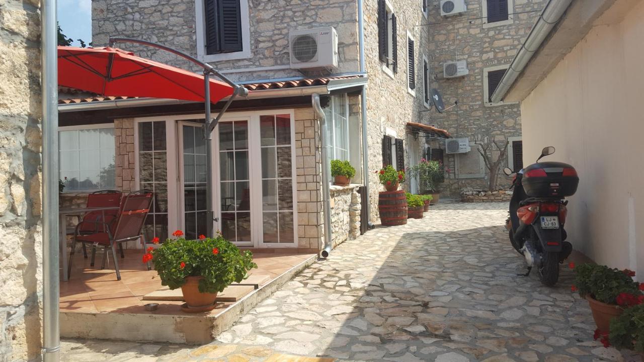 Istrska Kamnita Hisa Soncni Medulin Villa Ngoại thất bức ảnh